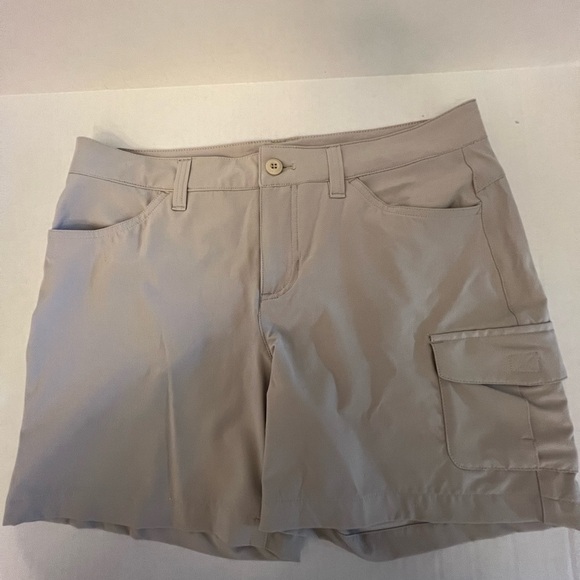 EDDIE BAUER KHAKI COLOR SIZE 10 LADIES SUMMER TRAIL SHORTS. - Picture 1 of 7